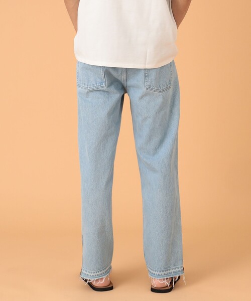 BEAMS LIGHTS(ビームスライツ)の「BEAMS LIGHTS / ハードウォッシュ ジップ デニムパンツ(デニムパンツ・メンズ・オフホワイト/サックスブルー・MEDIUM/LARGE/SMALL)」の21枚目の写真