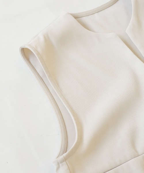 antiqua（アンティカ）の「Ｖネックベスト（ベスト・キッズ・ライトベージュ/ブラック・130/140/150/160）」の19枚目の写真
