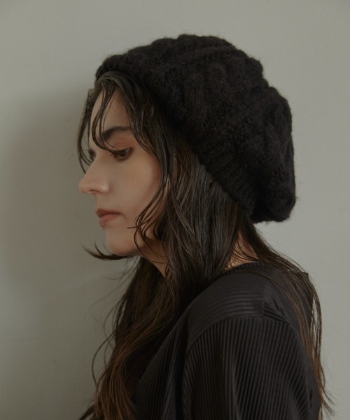 ACYM(アシーム)の「Cable knit ベレー(ハンチング/ベレー帽・レディース・ブラック/ベージュ・FREE)」の6枚目の写真