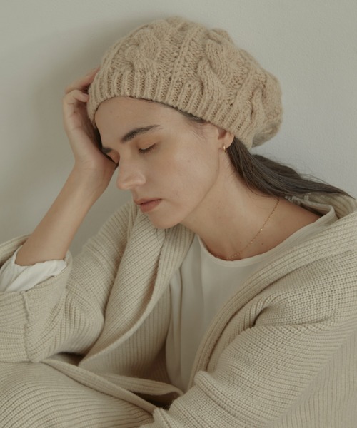 ACYM(アシーム)の「Cable knit ベレー(ハンチング/ベレー帽・レディース・ブラック/ベージュ・FREE)」の10枚目の写真