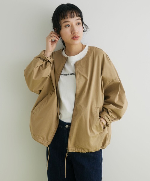 CRAFT STANDARD BOUTIQUE(クラフトスタンダードブティック)の「ノーカラーZIPブルゾン(ブルゾン・レディース・カーキ/チャコールグレー/ベージュ・M/L)」の3枚目の写真