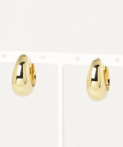 TOM WOOD(トムウッド)の「TOM WOOD ICE HOOP トムウッド アイス フープ ピアス(ピアス(両耳用)・レディース・ゴールド・MEDIUM)」の7枚目の写真