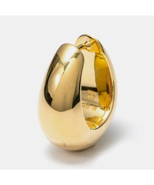 TOM WOOD(トムウッド)の「TOM WOOD ICE HOOP トムウッド アイス フープ ピアス(ピアス(両耳用)・レディース・ゴールド・MEDIUM)」の6枚目の写真