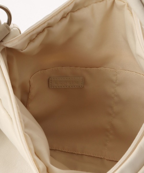LEPSIM（レプシィム）の「フェイクレザーソフトBIGショルダー　182764（ショルダーバッグ・レディース・ブラック/アイボリー/ベージュ系その他・ONE SIZE）」の15枚目の写真