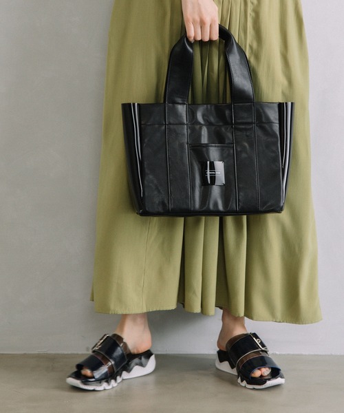 MARECHAL TERRE（マルシャルテル）の「2way バック（トートバッグ・レディース・シルバー/ブラック/ブルー/チャコールグレー・FREE）」の2枚目の写真