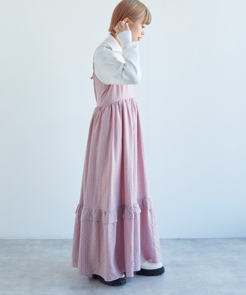 w closet(ダブルクローゼット)の「ギンガムフリルティアードキャミワンピース(ワンピース・レディース・ホワイト×ブルー/オレンジ系その他/ブラック×ベージュ/グリーン×ピンク/ブルー系その他/ブラウン系その他・FREE)」の8枚目の写真