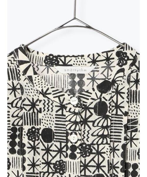 sm2rhythm（サマンサモスモスリズム）の「プリントタックチュニックブラウス（シャツ/ブラウス・レディース・ブラック/ブルー/イエロー・ﾌﾘ-）」の21枚目の写真
