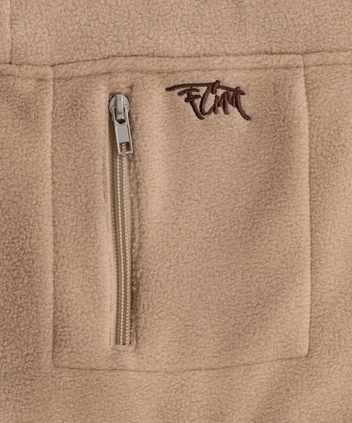 FCMM（エフシーエムエム）の「【日本限定アイテム】FLEECE PULLOVER/フリースプルオーバー（スウェット・メンズ・ベージュ/アイボリー/ライトブルー・LARGE/MEDIUM）」の13枚目の写真