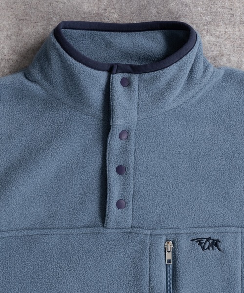 FCMM（エフシーエムエム）の「【日本限定アイテム】FLEECE PULLOVER/フリースプルオーバー（スウェット・メンズ・ベージュ/アイボリー/ライトブルー・LARGE/MEDIUM）」の17枚目の写真