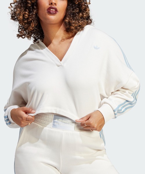 adidas（アディダス）の「Vネック ショートパーカー / アディダス