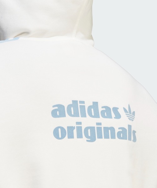 adidas（アディダス）の「Vネック ショートパーカー