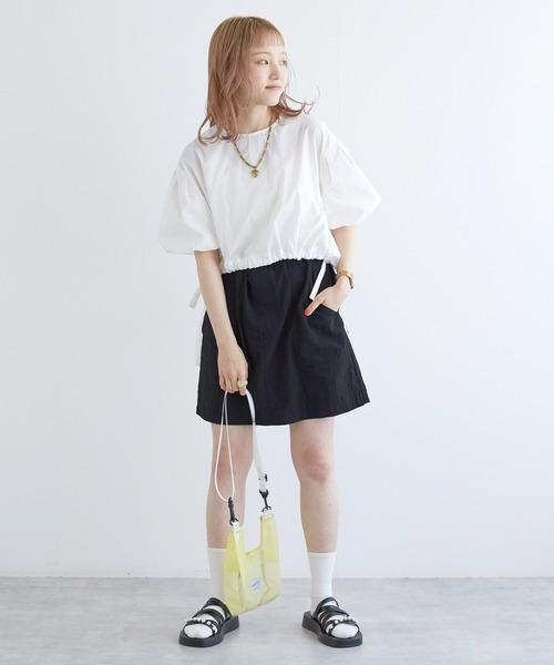 w closet（ダブルクローゼット）の「ナイロンカーゴミニスカート（スカート・レディース・カーキ/ブラック・FREE）」の17枚目の写真