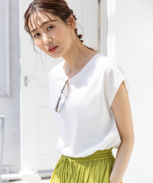 GLOBAL WORK(グローバルワーク)の「快適フレンチプルオーバー/163476(Tシャツ/カットソー・レディース・ブラック/ホワイト/ライトグレー/モカ/パープル系その他2/グリーン系その他/ダークグレー・MEDIUM/LARGE)」の18枚目の写真
