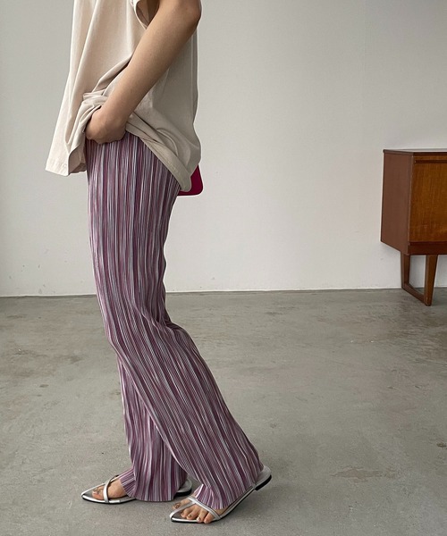 210nouve（トゥージュヌーブ）の「ランダムストライプ柄プリーツパンツ（その他パンツ・レディース・グリーン/パープル/オレンジ・FREE）」の5枚目の写真