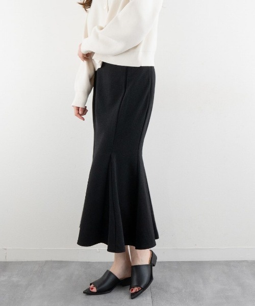 Fabby fabby(ファビィーファビィー)の「ポインテッドミュールサンダル(サンダル・レディース・ブラック/オフホワイト/イエロー・LARGE/MEDIUM/SMALL)」の20枚目の写真