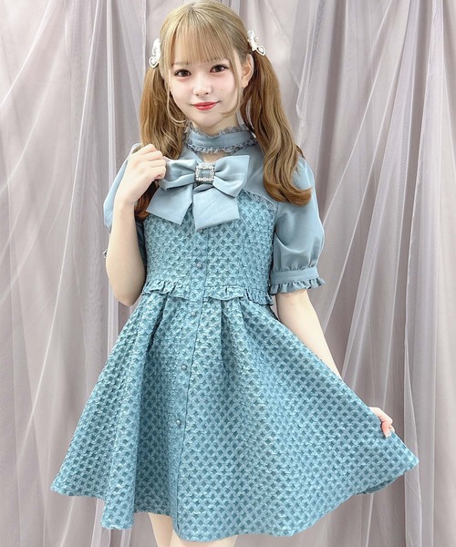 ROJITA(ロジータ)の「【WEB限定アイテム】BIGリボン付きJQワンピース(ワンピース・レディース・ベージュ/ブラック/ブルー・FREE)」の4枚目の写真