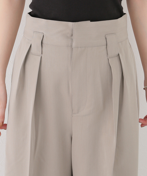 JOINT WORKS（ジョイントワークス）の「【COMMRE/コムル】ハイウエスト2タックワイドパンツ（スラックス・レディース・ベージュ・FREE）」の11枚目の写真
