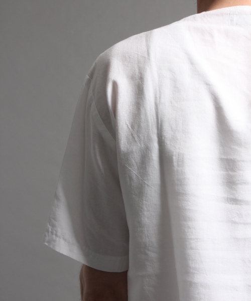 HARE（ハレ）の「リネンＺＩＰプルオーバー(HARE)（Tシャツ/カットソー・メンズ・オフホワイト/グレー/ライトグレー/カーキ・MEDIUM/SMALL）」の16枚目の写真