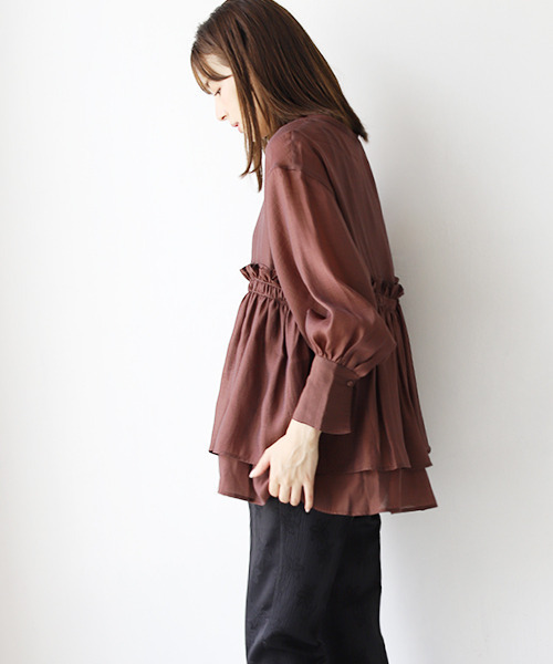 REAL CUBE（リアルキューブ）の「ティアード切替えブラウス（シャツ/ブラウス・レディース・ブラック/ピンク/ブラウン・M）」の6枚目の写真