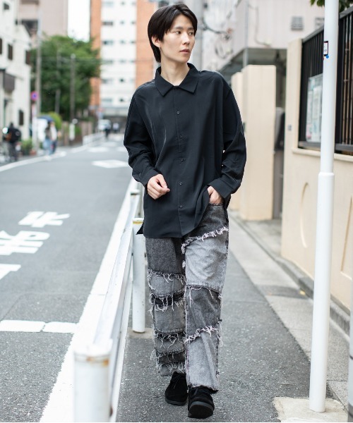 En serio TOKYO(エンソリオトーキョー)の「10ozデニム カットオフ ランダムスイッチ フリンジ パンツ(デニムパンツ・メンズ・スミクロ/ワンウォッシュ/ブラック系その他2/ブラック系その他/ケミカルウォッシュ・S/L/LL/M)」の20枚目の写真