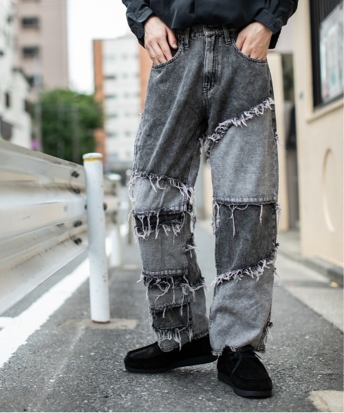 En serio TOKYO(エンソリオトーキョー)の「10ozデニム カットオフ ランダムスイッチ フリンジ パンツ(デニムパンツ・メンズ・スミクロ/ワンウォッシュ/ブラック系その他2/ブラック系その他/ケミカルウォッシュ・S/L/LL/M)」の14枚目の写真