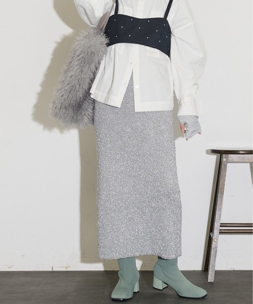 THE YOn（ザヨン）の「グリッターニットナロースカート