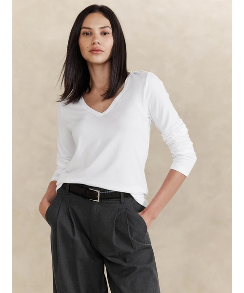 BANANA REPUBLIC FACTORY STORE（バナナリパブリック ファクトリーストア）の「BANANA REPUBLIC FACTORY STORE　　タイムレス VネックTシャツ 長袖（Tシャツ/カットソー・レディース・ホワイト/ブラック/グレー/その他/ネイビー・XS/S/M/L）」の8枚目の写真
