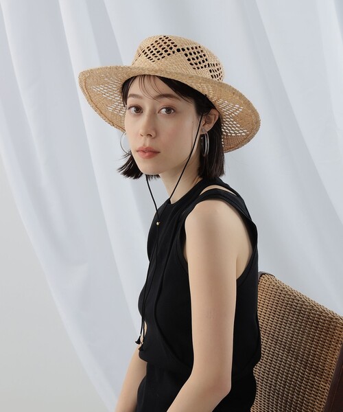 Ray BEAMS（レイビームス）の「Ray BEAMS / 透編み ラフィア ハット（ハット・レディース・ナチュラル/ブラック・ONE SIZE）」の2枚目の写真