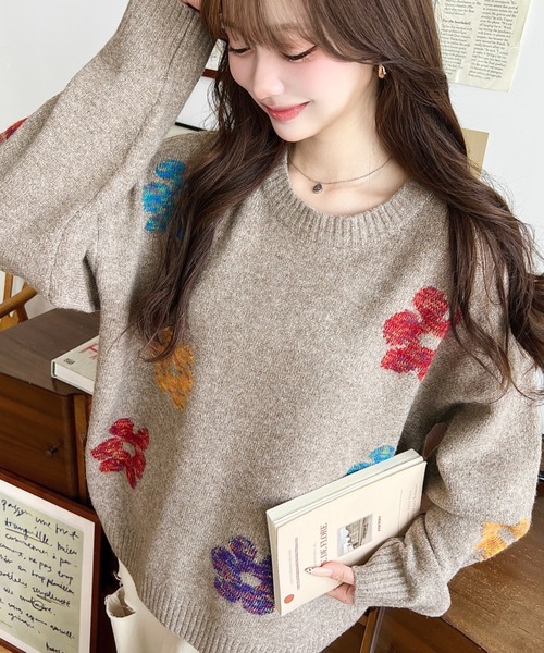 LOULOU select(ルルセレクト)の「【累計販売枚数1万枚突破!】 ミックスカラーフラワージャガードニットプルオーバー(ニット/セーター・レディース・チャコールグレー/グレー/アイボリー/ブラウン/ネイビー・M/L)」の16枚目の写真