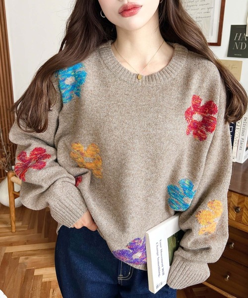LOULOU select(ルルセレクト)の「【累計販売枚数1万枚突破!】 ミックスカラーフラワージャガードニットプルオーバー(ニット/セーター・レディース・チャコールグレー/グレー/アイボリー/ブラウン/ネイビー・M/L)」の13枚目の写真