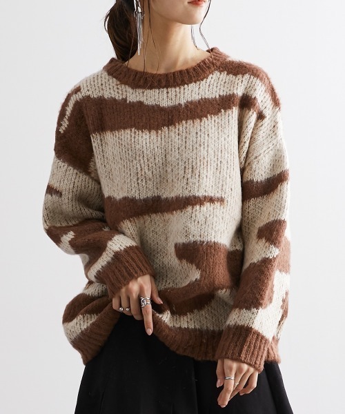 Soiunique（スワユニーク）の「配色ゼブラジャガード風ニットトップス ［Soiunique］（ニット/セーター・レディース・イエロー系/ベージュ系/ブラック系/ブラウン系・M）」の2枚目の写真
