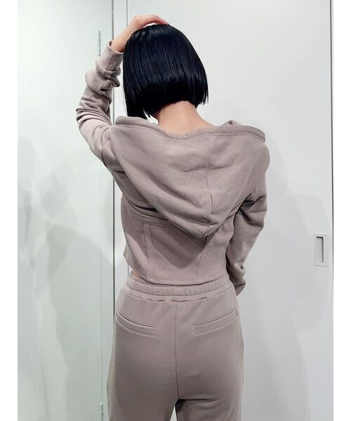 GYDA（ジェイダ）の「コルセットデザイン ZIP UP パーカー（パーカー・レディース・ブラック/ベージュ・FREE）」の4枚目の写真