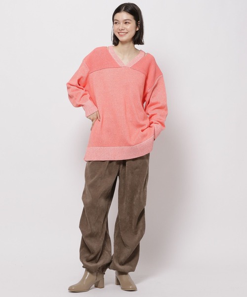 niko and...（ニコアンド）の「スリットVネックニット（ニット/セーター・レディース・グレー/ブルー/アイボリー/ピンク・FREE）」の8枚目の写真