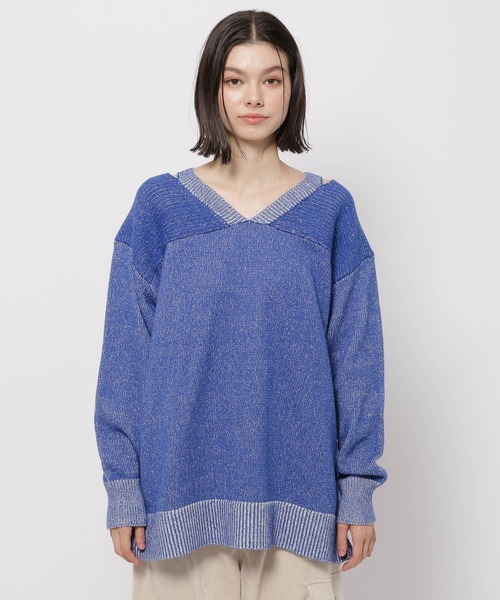 niko and...（ニコアンド）の「スリットVネックニット（ニット/セーター・レディース・グレー/ブルー/アイボリー/ピンク・FREE）」の13枚目の写真