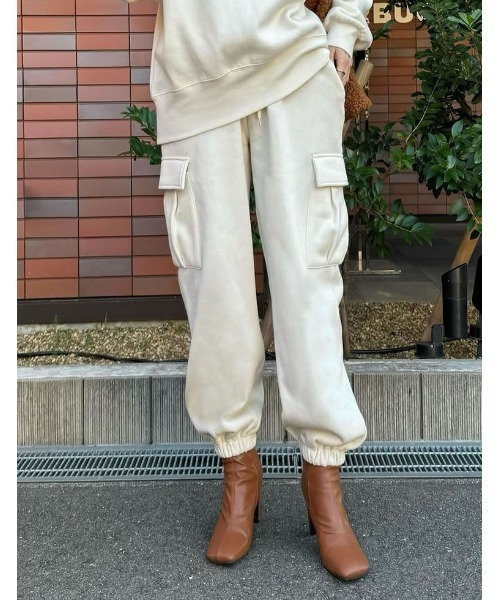 Re:EDIT（リエディ）の「[低身長サイズ有]裏起毛カーゴパンツ（カーゴパンツ・レディース・ホワイト/オートミール/チャコールグレー/ブラック/アイボリー系・MEDIUM/LARGE/SHORT）」の5枚目の写真