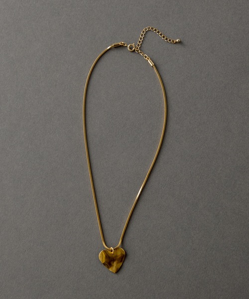 mystic(ミスティック)の「Lara ハートウェーブネックレス(ネックレス・レディース・ゴールド・ONE SIZE)」の4枚目の写真