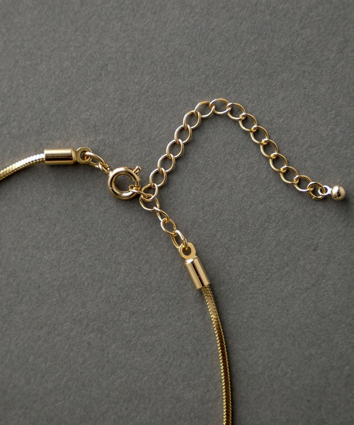 mystic(ミスティック)の「Lara ハートウェーブネックレス(ネックレス・レディース・ゴールド・ONE SIZE)」の5枚目の写真