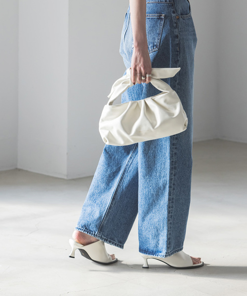 CHRISTIAN VILLA（クリスチャンヴィラ）の「【CHRISTIAN VILLA】カーフレザーギャザーバッグ（ハンドバッグ・レディース・イエロー/ホワイト/ベージュ・FREE）」の2枚目の写真