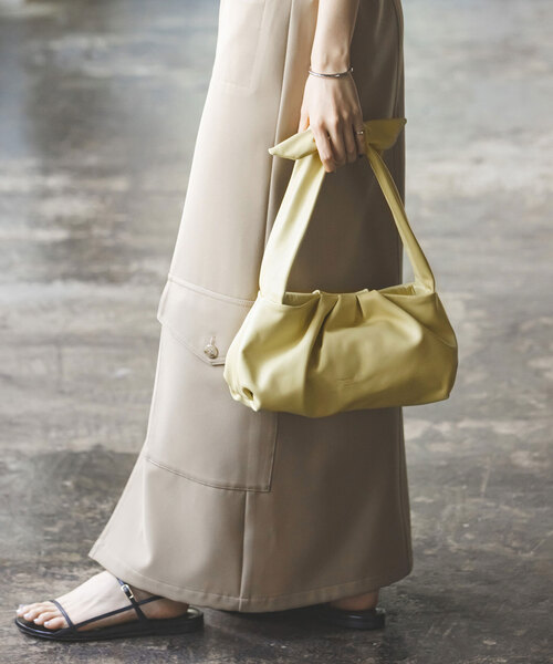 CHRISTIAN VILLA（クリスチャンヴィラ）の「【CHRISTIAN VILLA】カーフレザーギャザーバッグ（ハンドバッグ・レディース・イエロー/ホワイト/ベージュ・FREE）」の3枚目の写真