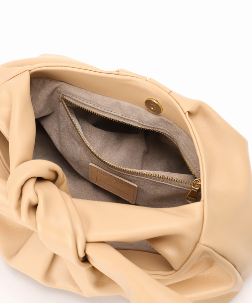 CHRISTIAN VILLA（クリスチャンヴィラ）の「【CHRISTIAN VILLA】カーフレザーギャザーバッグ（ハンドバッグ・レディース・イエロー/ホワイト/ベージュ・FREE）」の9枚目の写真