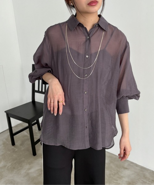 EPIMI E'PIMMY(エピミエピミー)の「ボリューム袖シアーBIGシャツ(シャツ/ブラウス・レディース・チャコールグレー/ネイビー/オフホワイト/グレイッシュベージュ・MEDIUM)」の13枚目の写真
