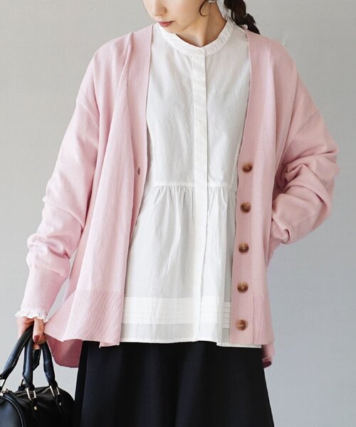 zootie（ズーティー）の「【人気の綿ニットに新アイテム登場！】 オーディナリー コットンニット カーディガン［ワイド］（カーディガン/ボレロ・レディース・ブラック/イエロー系その他/ライトピンク/オフホワイト/杢グレー/チェリーピンク/ブルー系その他/チャコール/ネイビー/サンドベージュ/ライム/ライトグリーン/ベージュ系その他/シアン/ライトブラウン/グリーン系その他/レッド系/アッシュブラウン・フリー）」の16枚目の写真