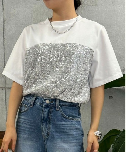 ROSIEE(ロージー)の「ROSIEE スパンコールビスチェ風Tシャツ(Tシャツ/カットソー・レディース・ブラック/ホワイト・FREE)」の2枚目の写真