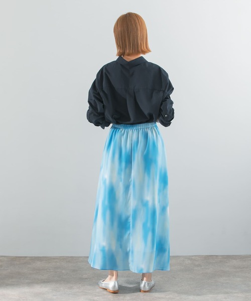 URBAN RESEARCH ROSSO WOMEN(アーバンリサーチ ロッソ)の「カラーグラデーションプリントスカート(スカート・レディース・イエロー系その他/ブルー系その他・FREE)」の7枚目の写真