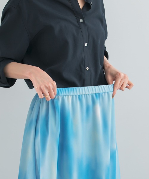 URBAN RESEARCH ROSSO WOMEN(アーバンリサーチ ロッソ)の「カラーグラデーションプリントスカート(スカート・レディース・イエロー系その他/ブルー系その他・FREE)」の12枚目の写真