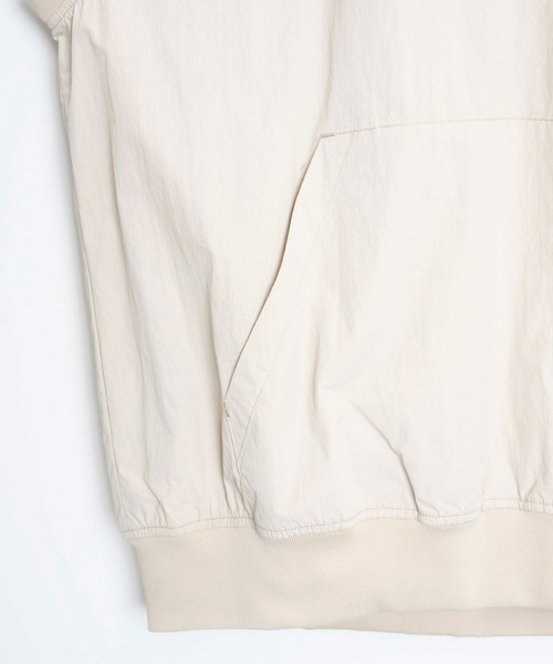 WEGO（ウィゴー）の「WEGO/ナイロンVネックベスト（ベスト・メンズ・ブラック/ベージュ・MEDIUM/LARGE）」の18枚目の写真