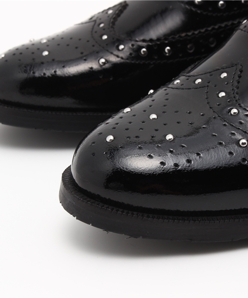 ROSE BUD（ローズバッド）の「(ROSE BUD)21028 PEACE WING TIP W/STUDS SHOES ウイングチップシューズ（ドレスシューズ・レディース・ブラック・36/37/39/38）」の6枚目の写真
