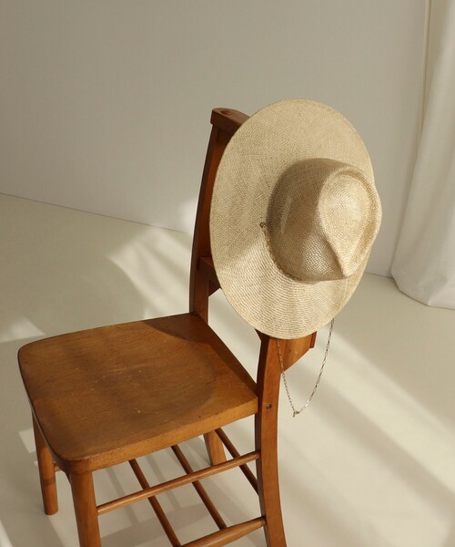 NOLLEY’S（ノーリーズ）の「チェーンポイント中折ハット（ハット・レディース・ベージュ/グレー・FREE）」の3枚目の写真