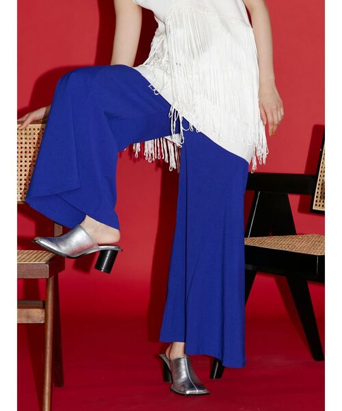 UN3D.(アンスリード)の「FLARE WIDE PT / フレアワイドパンツ(その他パンツ・レディース・ブルー/ブラック・38/36)」の2枚目の写真