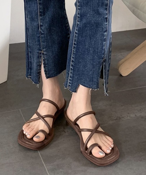 Miniministore(ミニミニストア)の「トングサンダル ローヒール ストラップ夏(サンダル・レディース・ブラウン/グリーン/ベージュ/ブラック/アイボリー・22.5cm/23.0cm/23.5cm/24.0cm/24.5cm/25.0cm)」の10枚目の写真